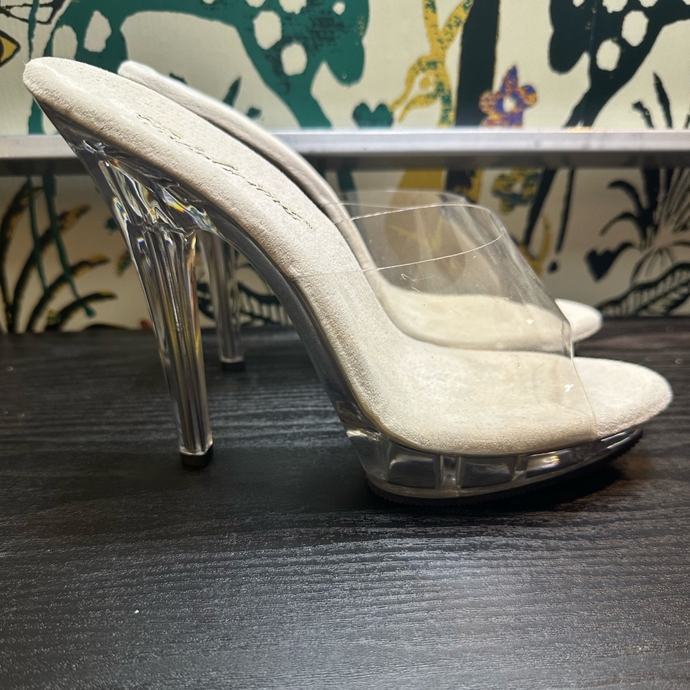 Fabulicious LIP101 Women's Clear  Heels - Picture 2 of 6